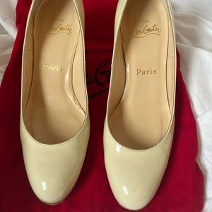 Christian Louboutin white patent leather mid-height heels size 36.5 round toe